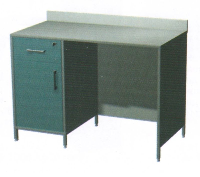 AR-XL47 Стол лабораторный, тумба с ящиком с замком, металл. дверь с полкой, стенки закрыты